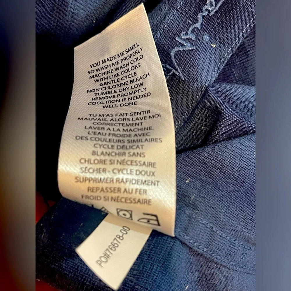 Travis Mathew Short Sleeve Button Up Size Medium - image 5